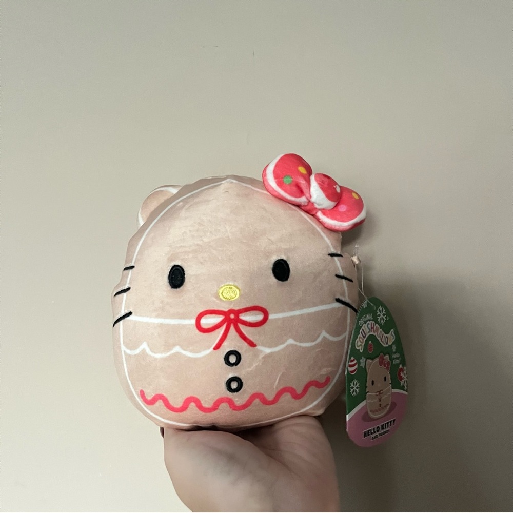 NWT 5” Hello Kitty Sanrio Gingerbread Squishmallow - Picture 1 of 2
